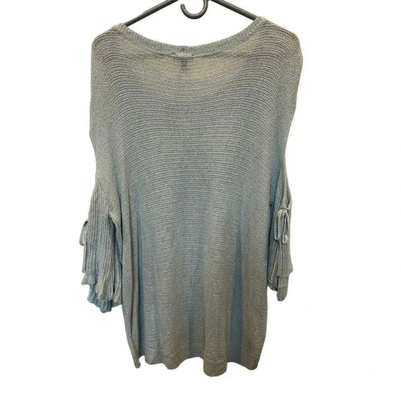 NEW Express Women’s Large Oversized Slouchy Sweater With Cutout Bell Sleeves - Picture 7 of 7